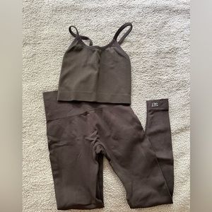 SET ACTIVE WORKOUT SET BROWN